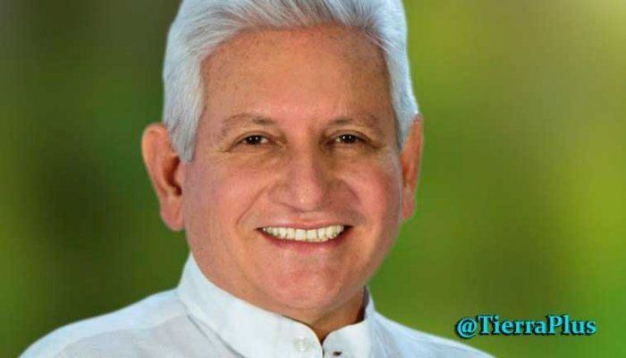 Rubén Costas Gobernador de Santa Cruz Rubn Costas no tiene ttulo profesional
