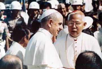 Rufino Santos Blessed Pope Paul VI shown with Rufino J Cardinal Santos Flickr