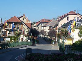 Rumilly, Haute-Savoie httpsuploadwikimediaorgwikipediacommonsthu