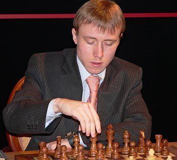 Ruslan Ponomariov MTel R8 Topalov beats Ponomariov Chess News