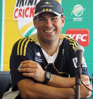 Russell Domingo Russell Domingo looks to forge bond with Faf du Plessis Cricket