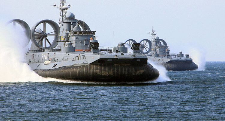 Russian Navy Monster Military Hovercraft Assaults the Waves During Russian Navy