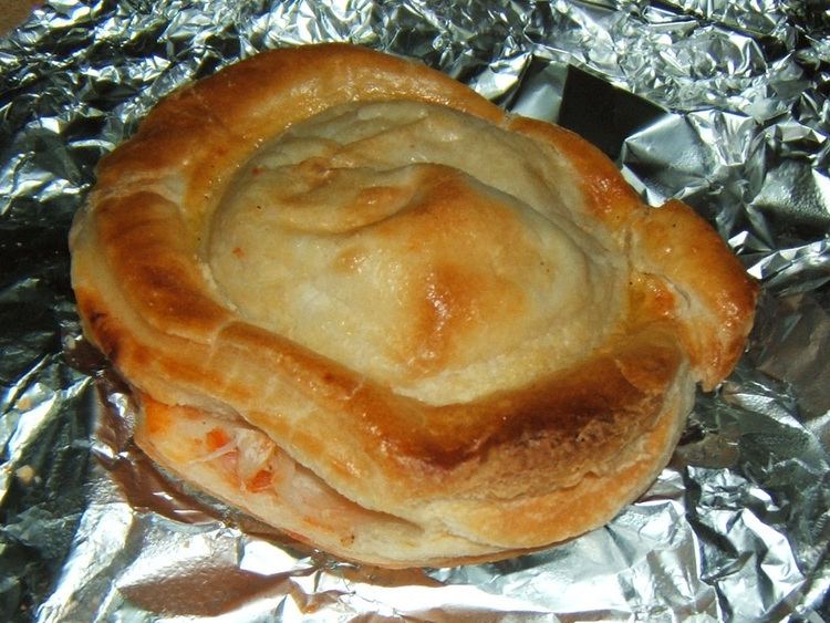 Rustico (pastry) httpsuploadwikimediaorgwikipediacommonsbb