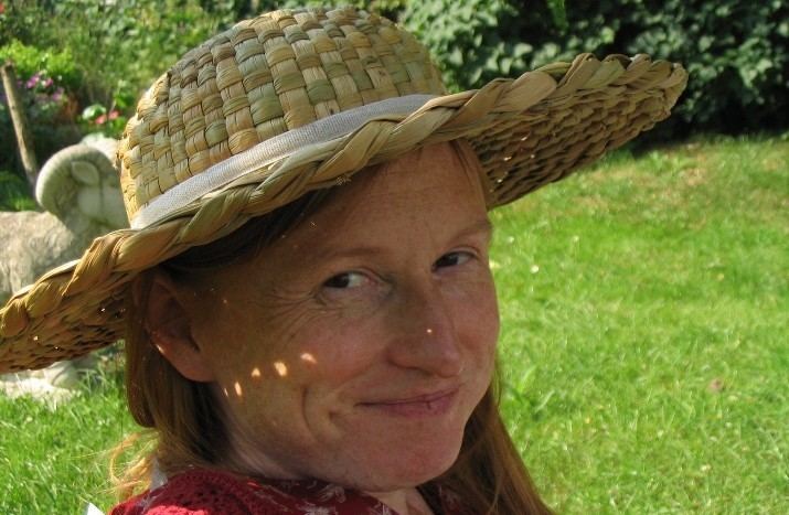 Ruth Goodman (historian) TV Star to Join BG Graduation Shooting Star PR Marketing