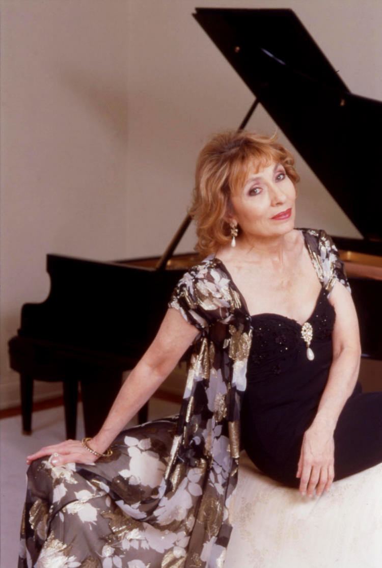 Ruth Laredo Ruth Laredo Piano Short Biography