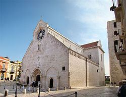 Ruvo di Puglia httpsuploadwikimediaorgwikipediacommonsthu