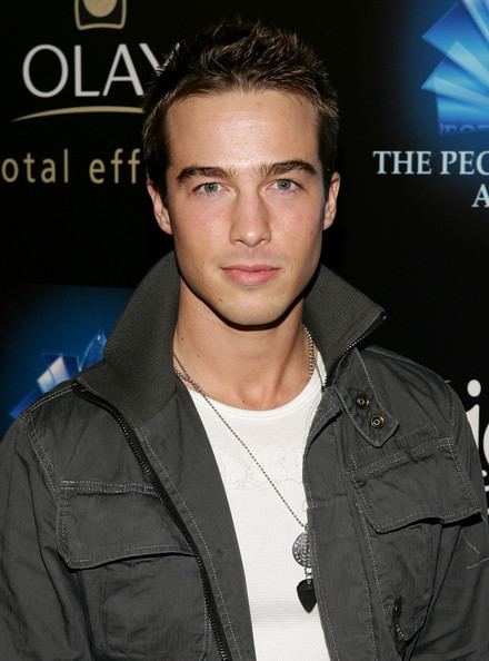 Ryan Carnes Ryan Carnes Photos 32nd Annual People39s Choice Awards