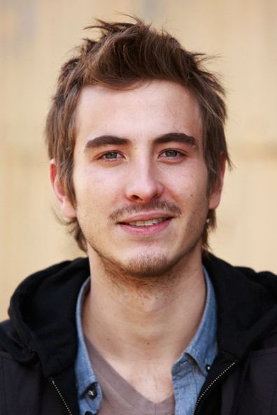 Ryan Corr Classify Ryan CorrGabrielle ScollayTrent Dalzell amp Taryn