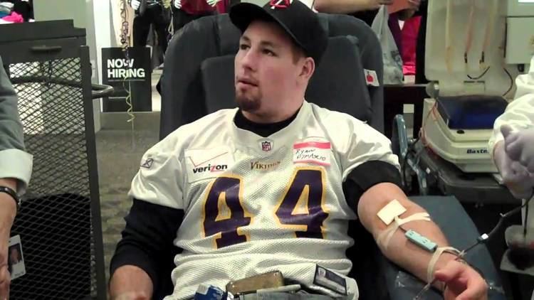 Ryan D'Imperio Minnesota Viking Ryan D39Imperio Donates Blood YouTube