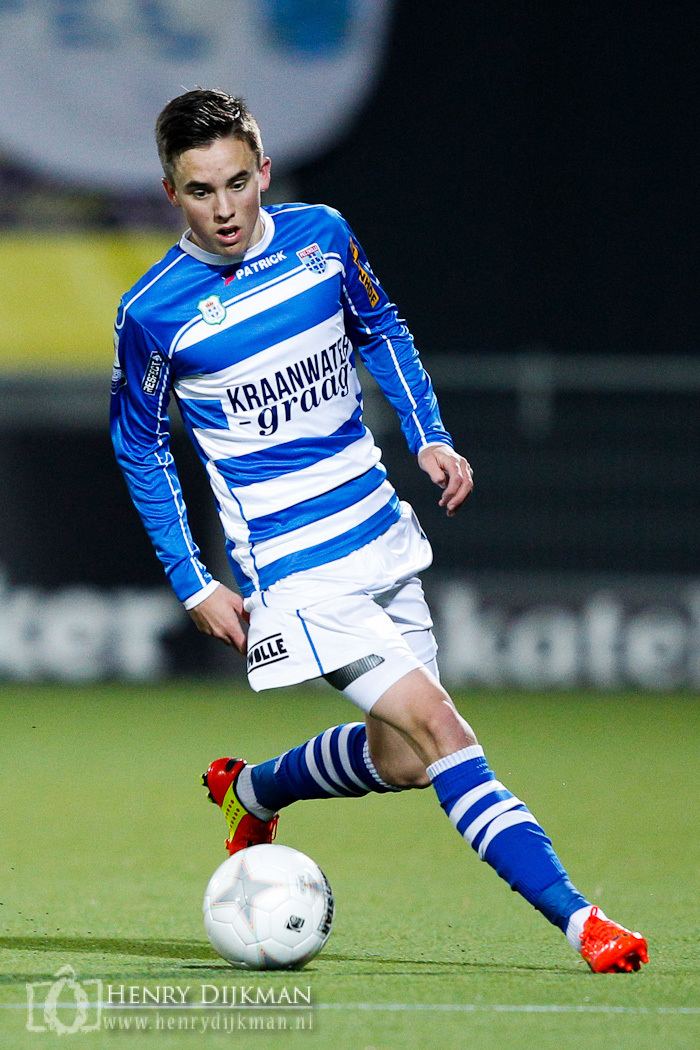 Ryan Thomas (footballer) EXCLUSIVE PEC Zwolle teenager Ryan Thomas developing