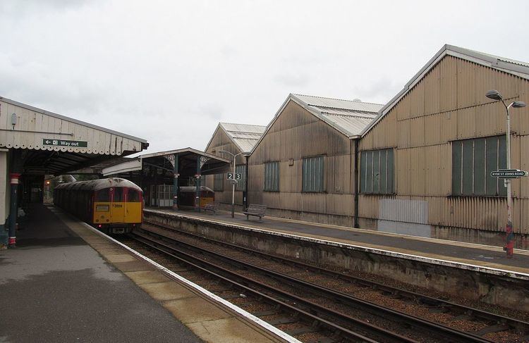 Ryde St John's Road railway station