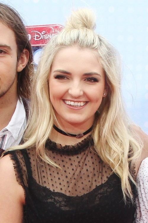 Rydel Lynch Rydel Lynch Clothes amp Outfits Steal Her Style