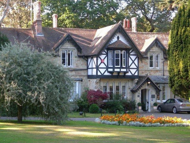 Rylstone Manor
