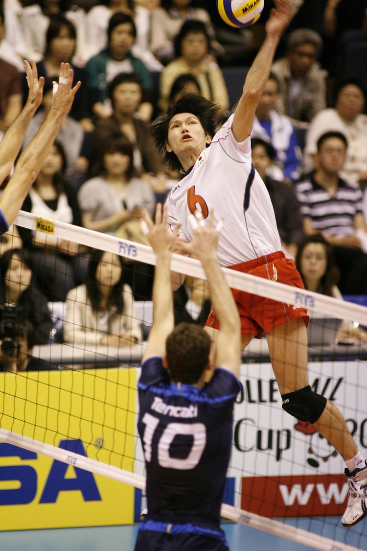 Ryuji Naohiro Southpaw spiker Ryuji Naohiro launches another attack