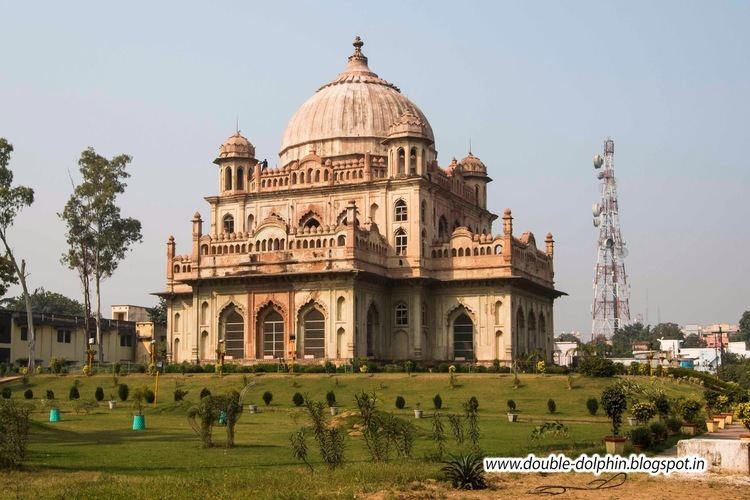Saadat Ali Khan II The Concrete Paparazzi Nawaab Saadat Ali Khans Tomb Lucknow