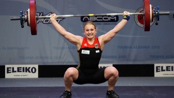 Sabine Kusterer Olympia 2016 Gewichtheberin Sabine Kusterer muss vor Rio auf das