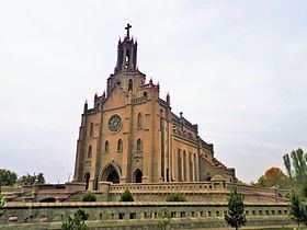 Sacred Heart Cathedral, Tashkent httpsuploadwikimediaorgwikipediacommonsthu
