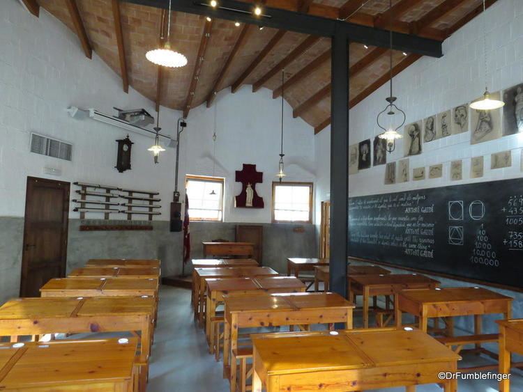 Sagrada Família Schools Sagrada Familia School Escoles de la Sagrada Famlia Where Gumbo