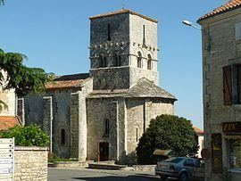 Saint-Angeau httpsuploadwikimediaorgwikipediacommonsthu
