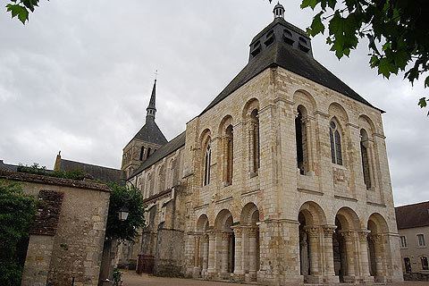 Saint-Benoît-sur-Loire wwwloirevalleyfrancenetimagessaintbenoitsur