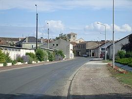 Saint-Bonnet-sur-Gironde httpsuploadwikimediaorgwikipediacommonsthu
