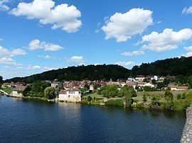 Saint-Capraise-de-Lalinde httpsuploadwikimediaorgwikipediacommonsthu