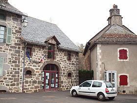 Saint-Chamant, Cantal httpsuploadwikimediaorgwikipediacommonsthu