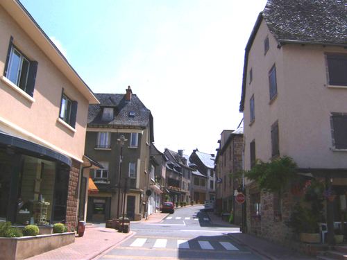 Saint-Cyprien-sur-Dourdou mw2googlecommwpanoramiophotosmedium12409240jpg