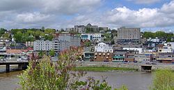 Saint-Georges, Quebec httpsuploadwikimediaorgwikipediacommonsthu