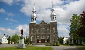 Saint-Guillaume, Quebec httpsuploadwikimediaorgwikipediacommonsthu