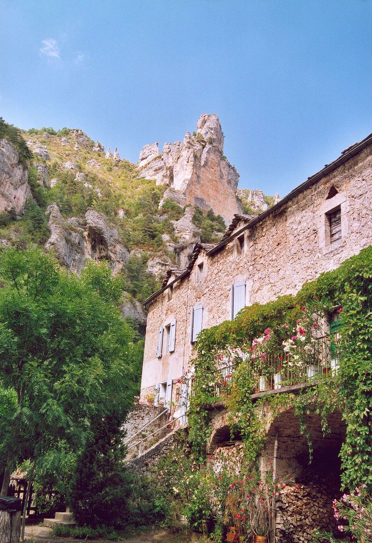 Saint-Hilaire-de-Lavit httpsuploadwikimediaorgwikipediacommonsthu