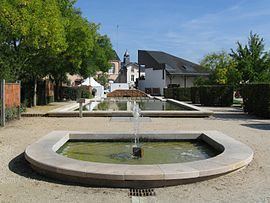 Saint-Jean-de-Braye httpsuploadwikimediaorgwikipediacommonsthu