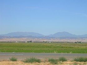 Saint John Mountain (California) httpsuploadwikimediaorgwikipediaenthumbc