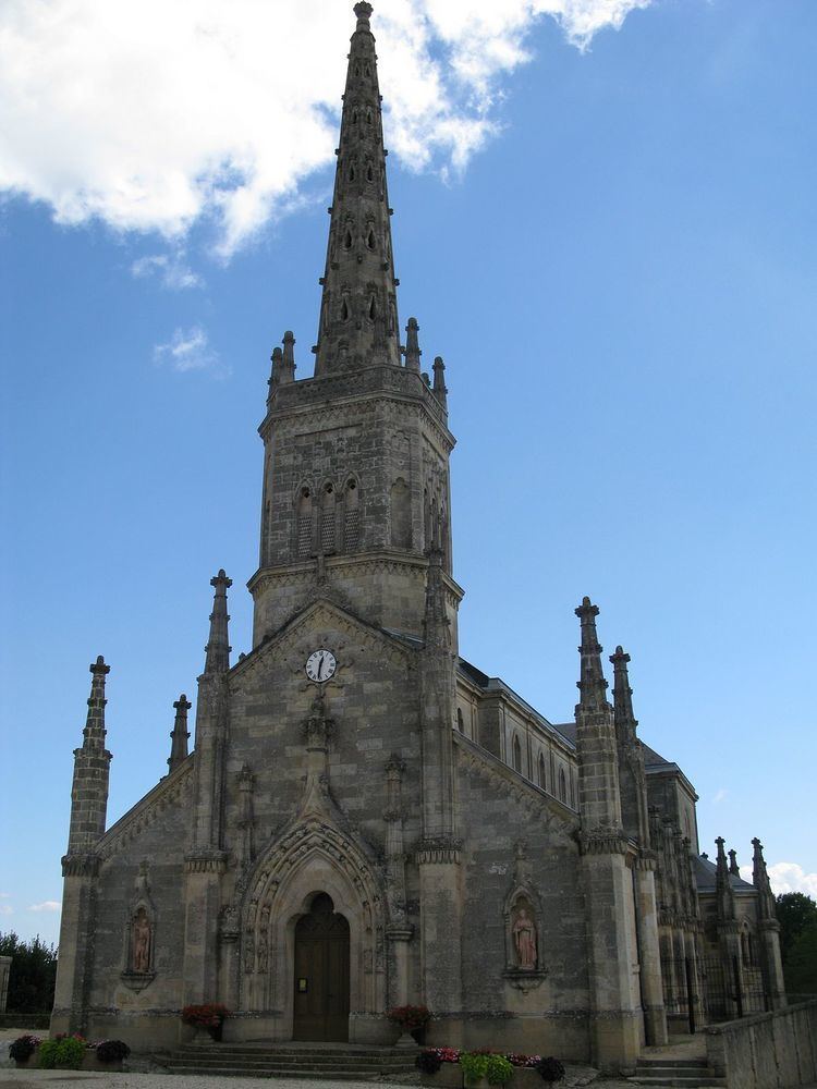 Saint-Julien-Beychevelle httpsuploadwikimediaorgwikipediacommonsthu