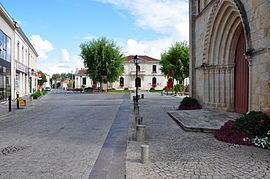 Saint-Laurent-Médoc httpsuploadwikimediaorgwikipediacommonsthu