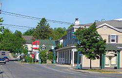Saint-Lazare, Quebec httpsuploadwikimediaorgwikipediacommonsthu
