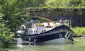 Saint Louis (hotel barge) httpsuploadwikimediaorgwikipediacommonsthu