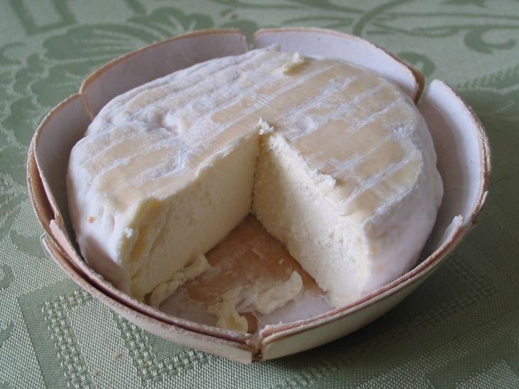 Saint-Marcellin FileSaintmarcellin fromage franaisjpg Wikimedia Commons