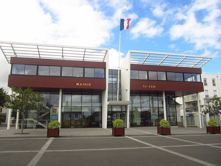 Saint-Martin-des-Champs, Finistère httpsuploadwikimediaorgwikipediacommonsthu