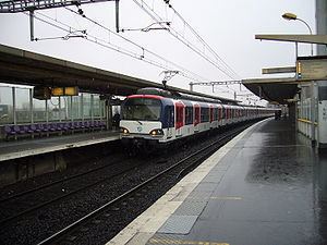 Saint-Maur – Créteil (Paris RER) httpsuploadwikimediaorgwikipediacommonsthu