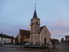 Saint-Maurice-lès-Charencey httpsuploadwikimediaorgwikipediacommonsthu