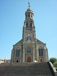 Saint-Michel-Mont-Mercure httpsuploadwikimediaorgwikipediacommonsthu