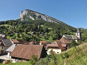 Saint-Pierre-d'Entremont, Savoie httpsuploadwikimediaorgwikipediacommonsthu