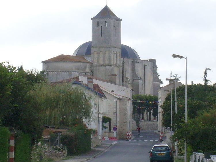 Saint-Romain-de-Benet