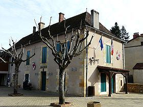 Saint-Sauveur, Dordogne httpsuploadwikimediaorgwikipediacommonsthu