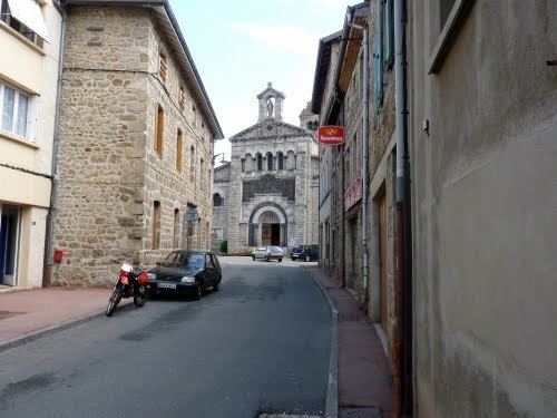 Saint-Sauveur-en-Rue mw2googlecommwpanoramiophotosmedium36750750jpg