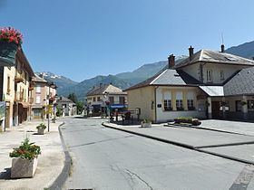 Saint-Étienne-de-Cuines httpsuploadwikimediaorgwikipediacommonsthu
