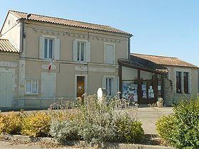Saint-Vallier, Charente httpsuploadwikimediaorgwikipediacommonsthu