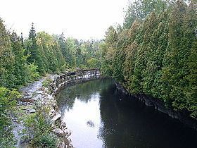 Sainte-Anne River httpsuploadwikimediaorgwikipediacommonsthu