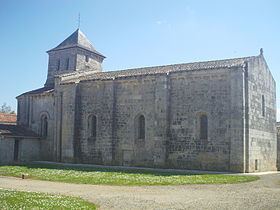Sainte-Ouenne httpsuploadwikimediaorgwikipediacommonsthu